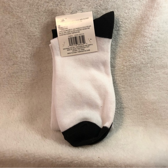 FINAL SALE- LEAVING CLOSET-NO FURTHER DISCOUNTS - Picture 4 of 4